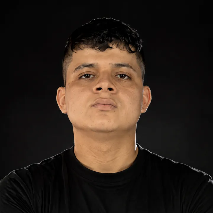 Yorguin Vargas, barbero de Optus Barber en Bucaramanga